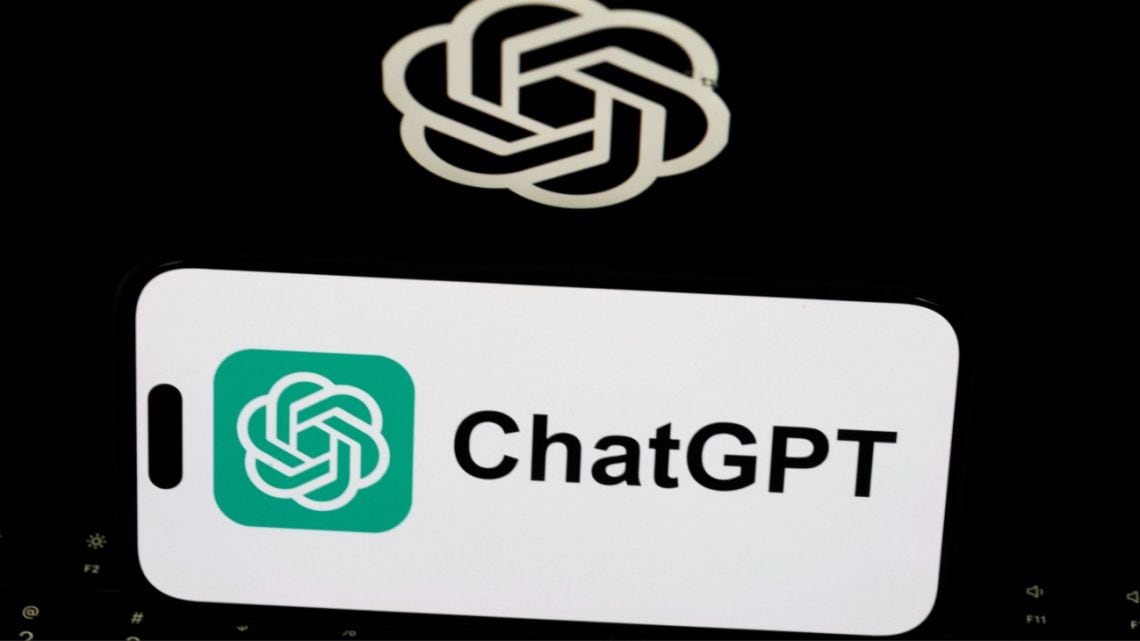 Caída simultánea de ChatGPT, Claude y Grok dejó sin servicio a millones de usuarios durante varias horas