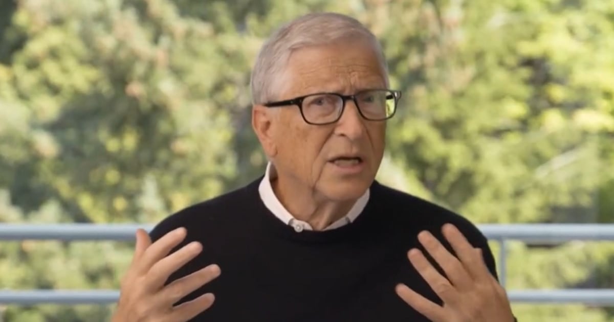 Gates reabre el debate sobre la inteligencia artificial y pide que la conversación salga del circuito de las empresas de tecnología