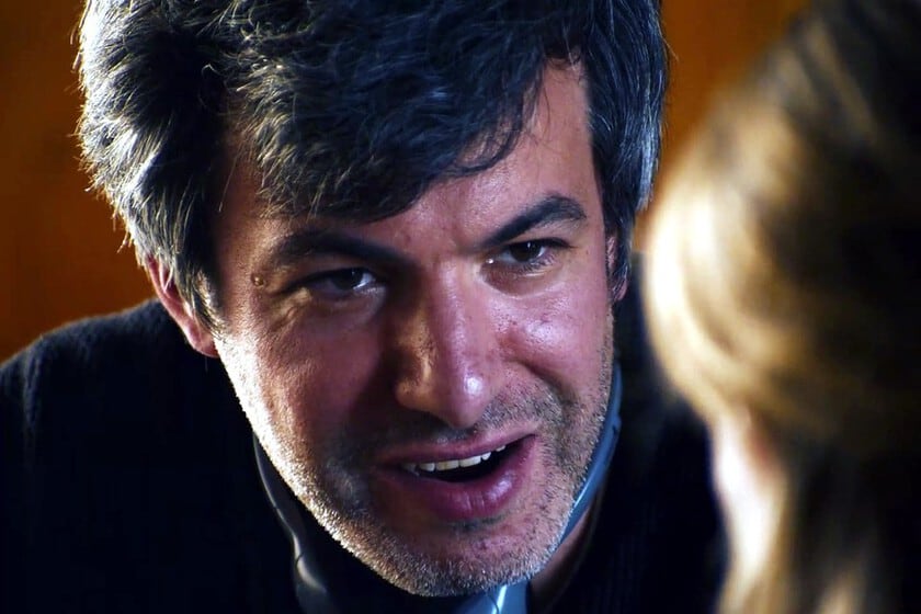 Los 34 días que cambiaron la crónica de Elizabeth Holmes: Nathan Fielder la filmó hasta la puerta de la cárcel