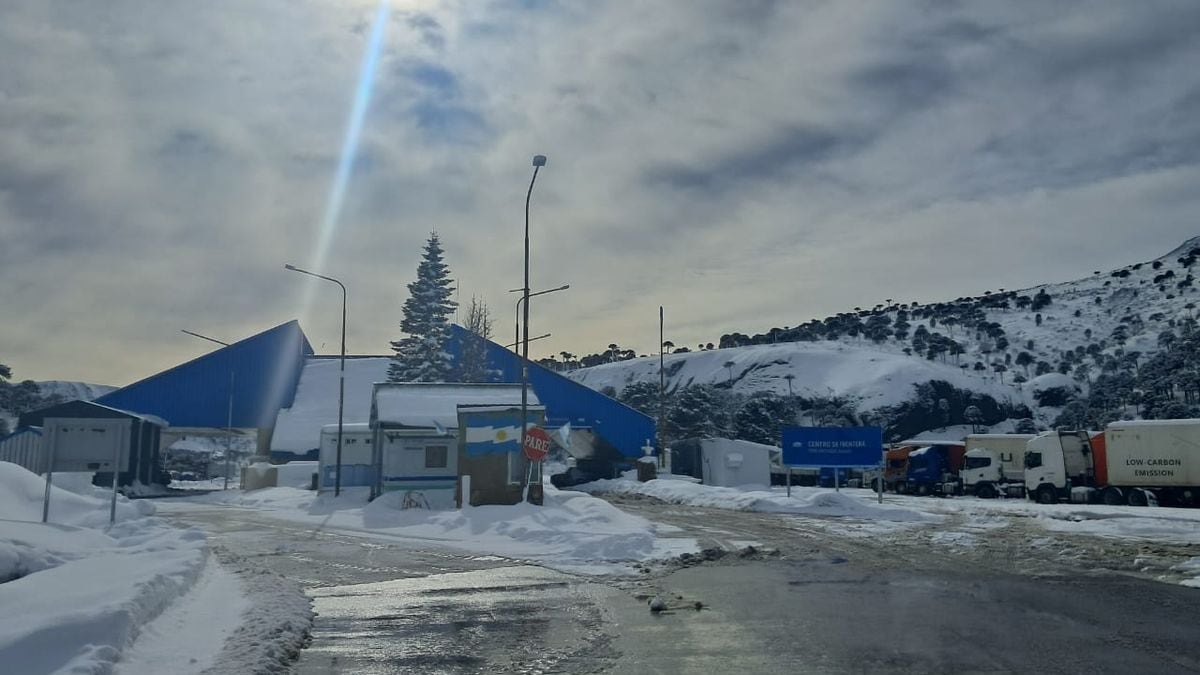 Cordillera con reloj nuevo: cómo quedaron los horarios para cruzar a Chile desde Neuquén