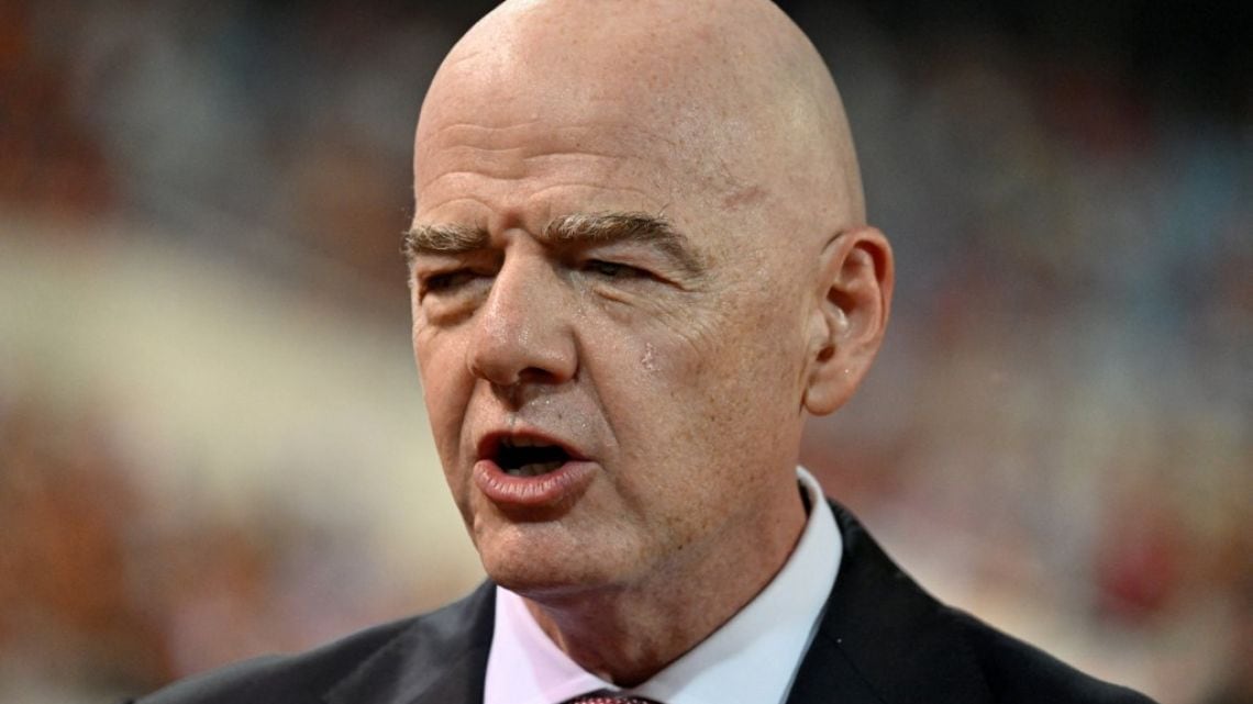 Francia le soltó la mano a Infantino y le abrió la puerta a un cimbronazo en la FIFA