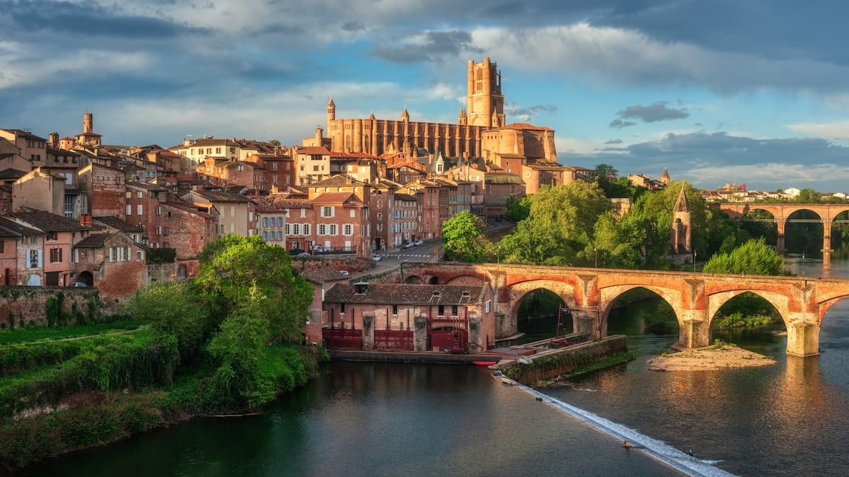 Albi: la ciudad de ladrillo rojo que reune catedral, castillo y museo unico bajo el sello de la UNESCO