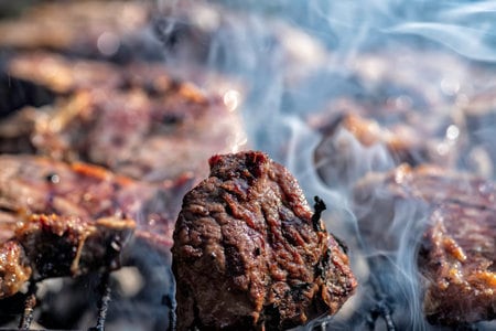 Once pasos al asador: la experiencia que cruza cortes argentinos, uruguayos y brasileños en el corazón de San Pablo