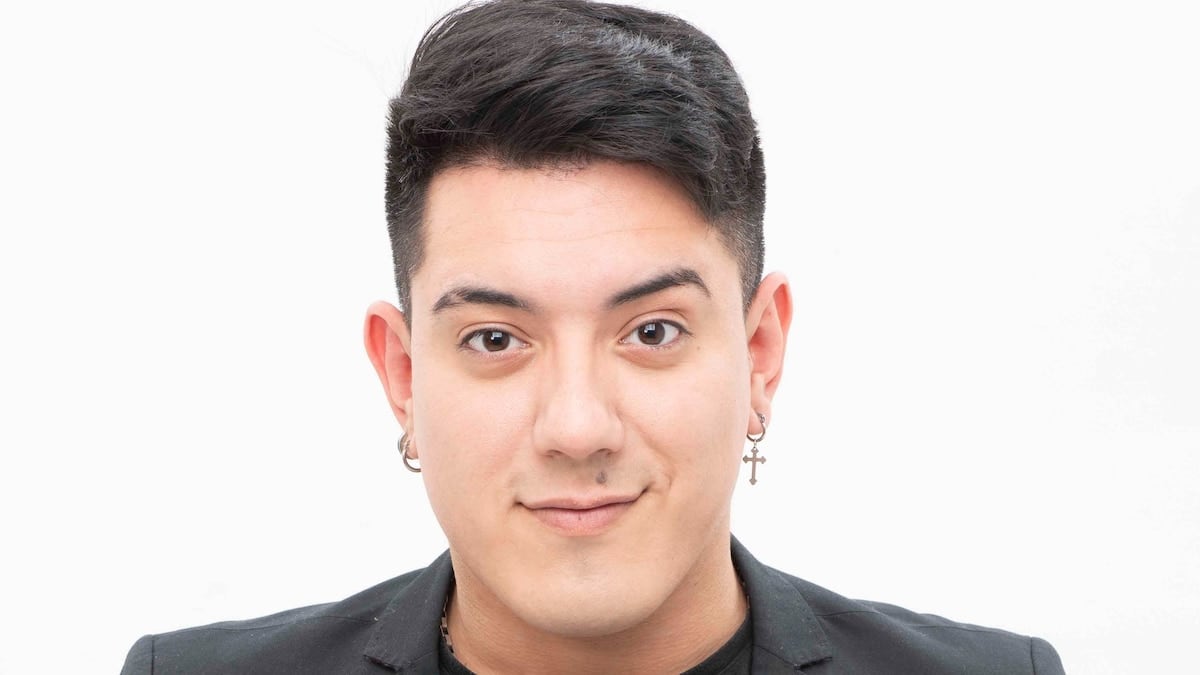 Ivan Ramirez se anima a cantar con su propia voz en Es mi sueno y reabre una cuenta pendiente con el escenario
