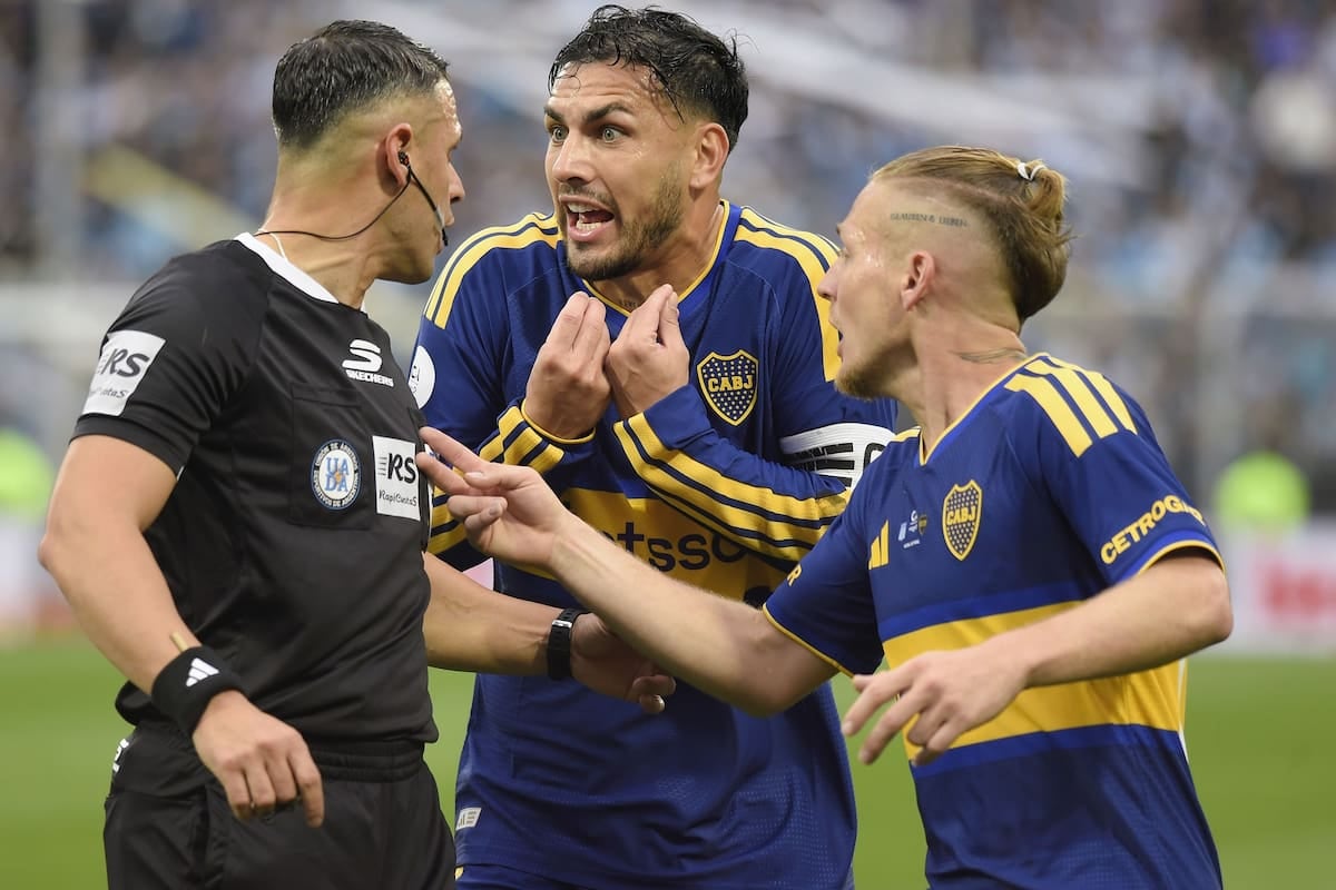 Valencia sopló tres veces y Boca se plantó en semis