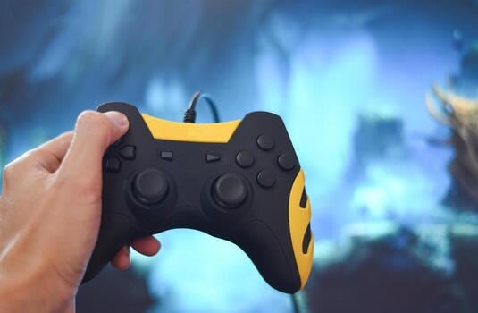 The Witcher 3 vuelve a la carga con una remasterización que reescribe su sistema de habilidades y pule cada rincón del continente