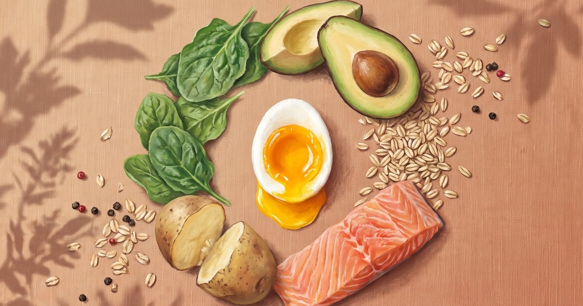 El plato importa tanto como el huevo: lo que sumás en la mesa cambia la presión y el colesterol