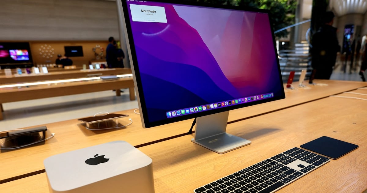 Una utilidad libre permite borrar los modelos de Apple Intelligence y liberar hasta doce gigabytes en la Mac