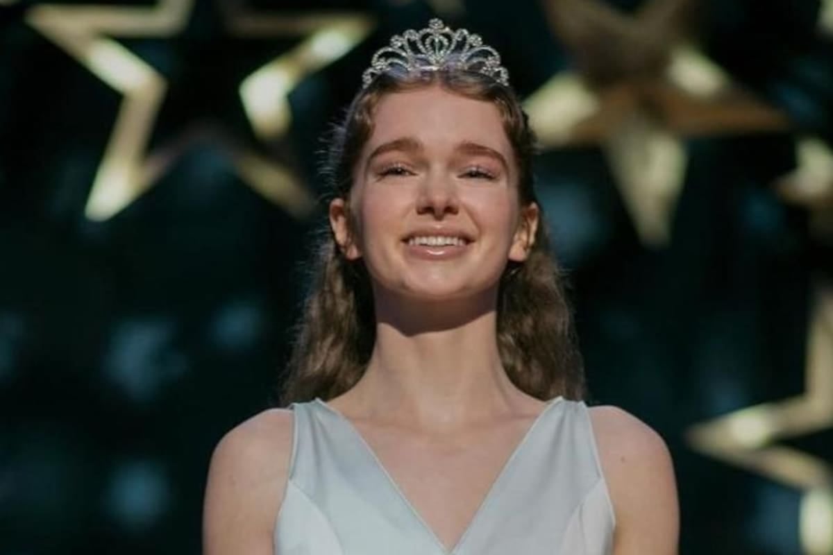 Carrie vuelve a temblar: el acoso se muda a las pantallas y la serie de Flanagan le da aire a un clásico de King