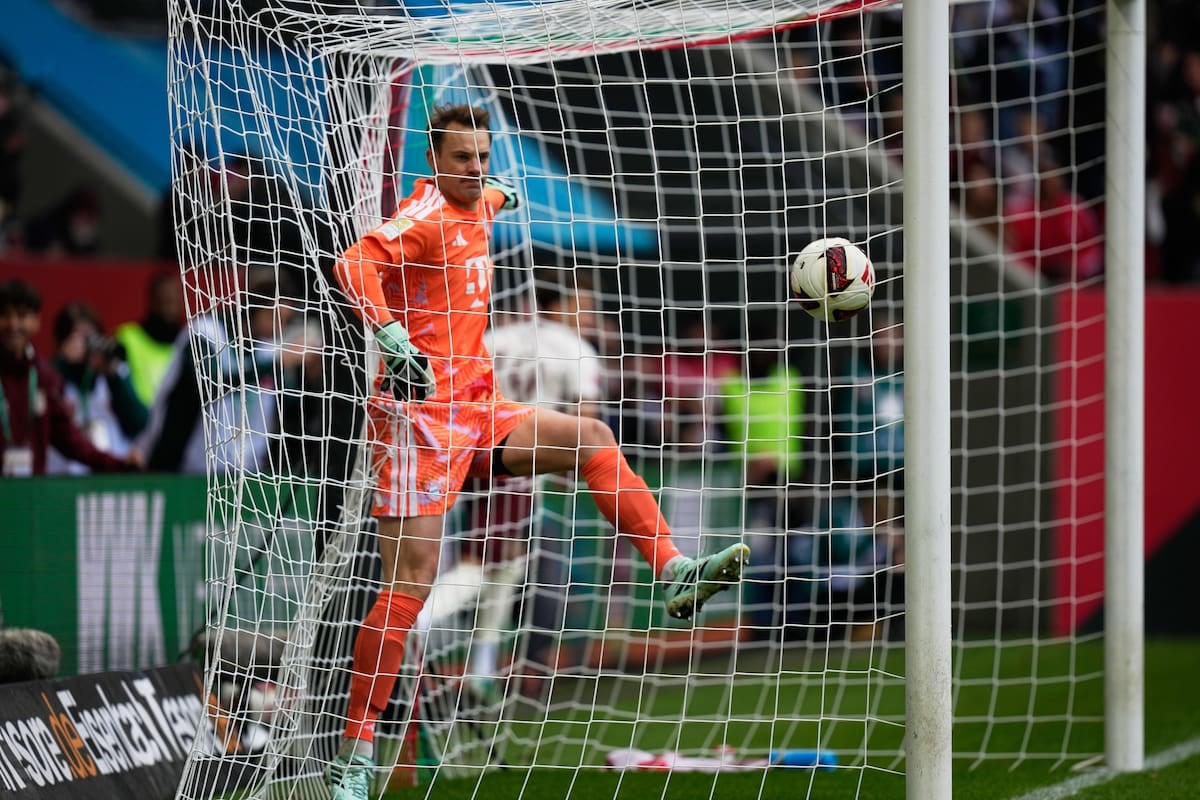 Neuer regaló el partido y Bayern volvió a tropezar en el barro de la Bundesliga