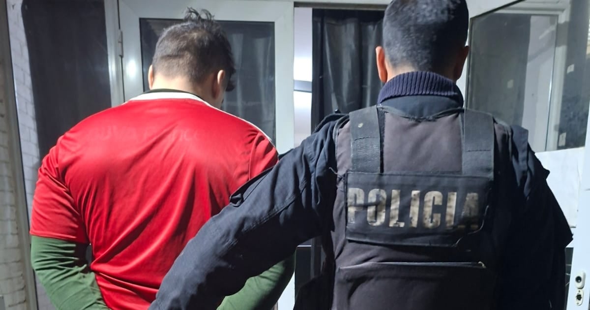Detienen a un ex policía exonerado por el crimen de una joven en una pensión del norte rosarino
