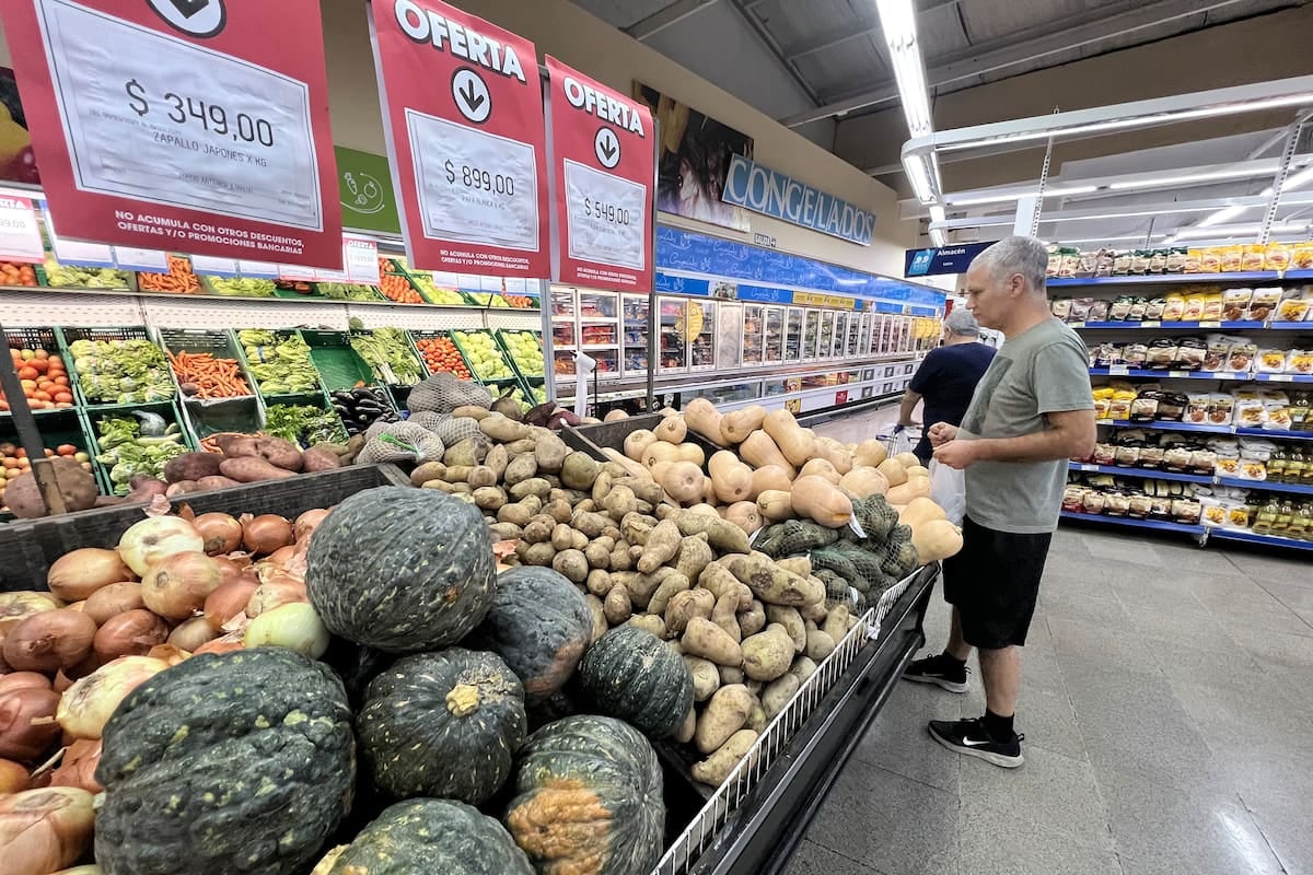 Septiembre volvería a pisar el 2%: la pulseada entre la baja de la inflación y los estacionales