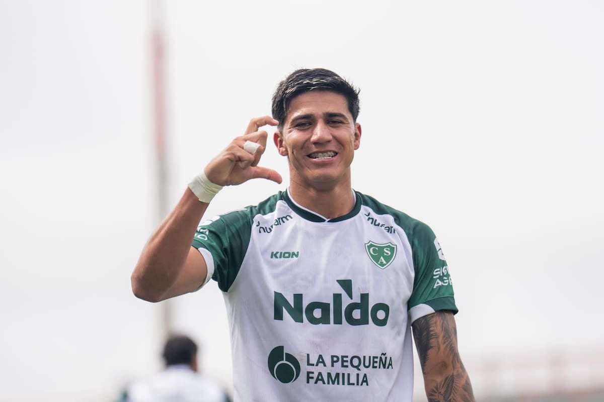 Marabel, el nueve que se niega a rendirse: a un gol de destronar a Modica y complicarle la noche a River