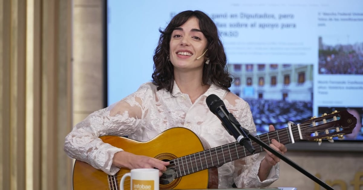 Zoe Gotusso despide el año en el Coliseo con un verano que se canta dos veces