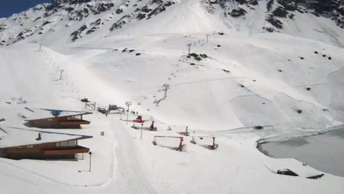 Avalancha en la cordillera chilena: tres montañistas muertos y cuatro heridos en una zona no habilitada de Portillo