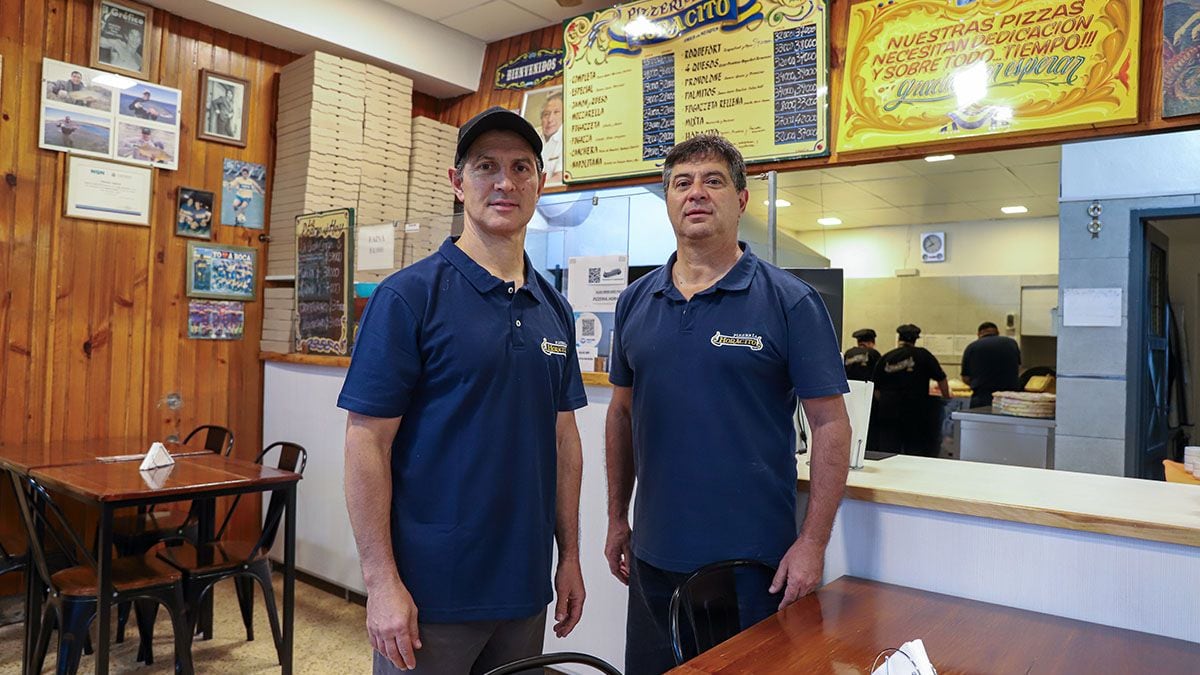 La pizzería neuquina que Horacio y Claudio conducen como su padre les enseñó: sesenta años y la misma masa al molde