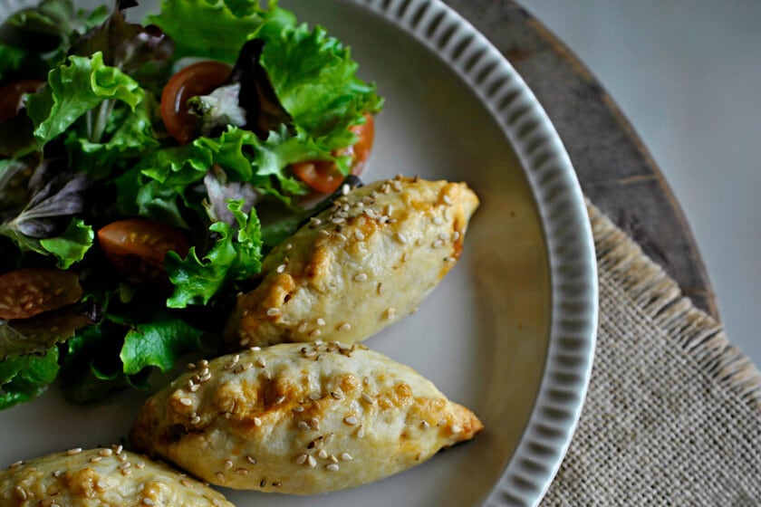 Empanadillas caseras de ternera y champiñones: la clave está en una masa que reposa en frío